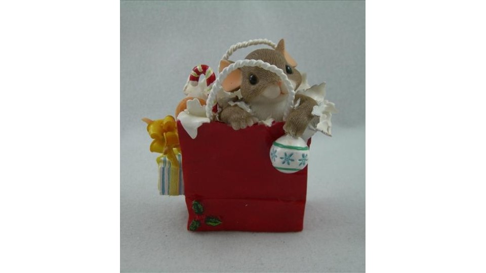 Giving Figurines as Gifts